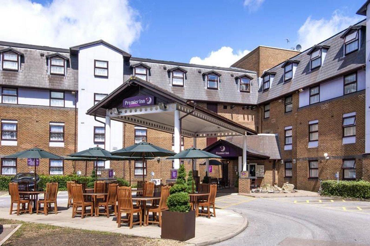 Premier Inn London Gatwick Airport - A23 Airport Way Crawley  Exterior foto