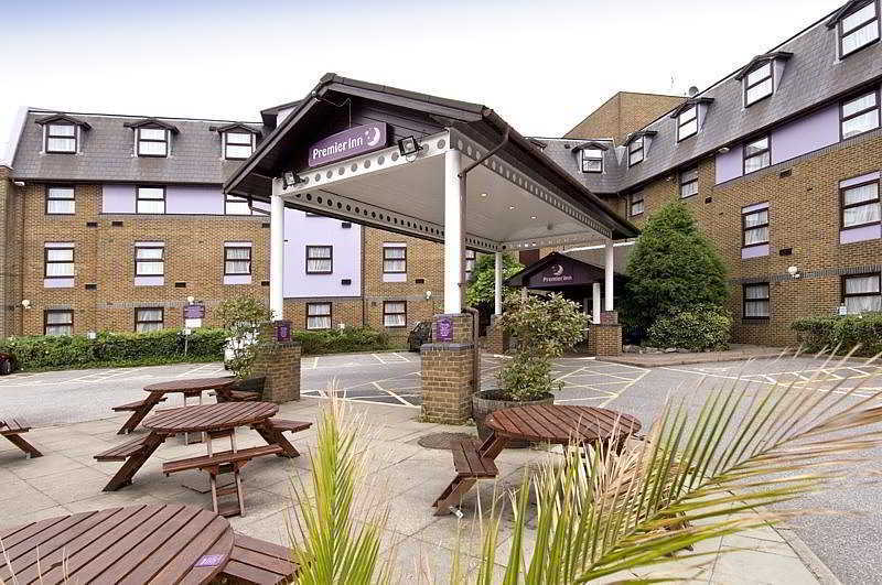 Premier Inn London Gatwick Airport - A23 Airport Way Crawley  Exterior foto